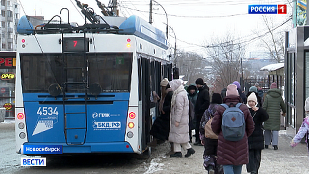 В Новосибирске в Пасхальную ночь пустят дополнительные троллейбусы