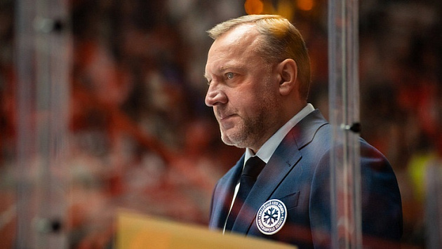 Хоккейный клуб «Сибирь» уволил главного тренера Вадима Епанчинцева