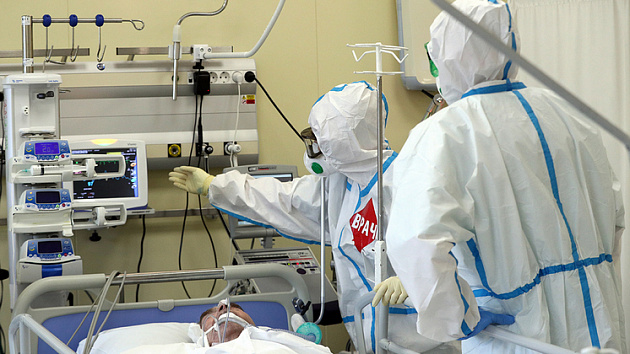 Семь женщин и пять мужчин умерли от коронавируса в Новосибирской области