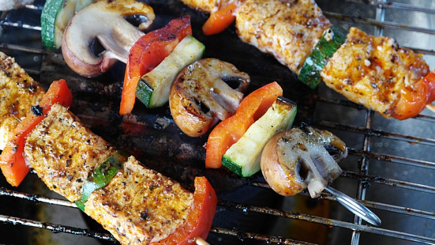 Новосибирский повар объяснил опасность сочетания картофеля с мясом