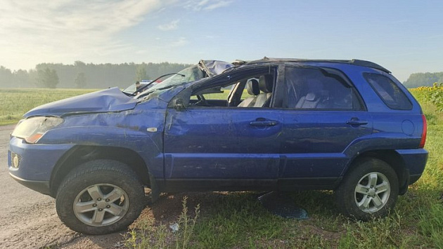 В Новосибирской области водитель погиб в опрокинувшемся на трассе автомобиле