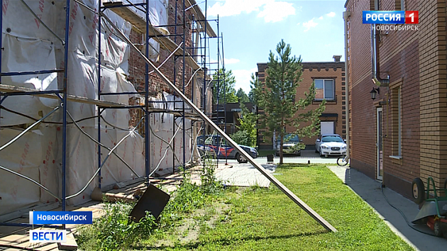 Жители коттеджного поселка под Новосибирском ведут судебные споры с застройщиком