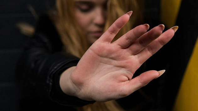 В Новосибирске задержали приезжего за попытку изнасиловать 17-летнюю девушку