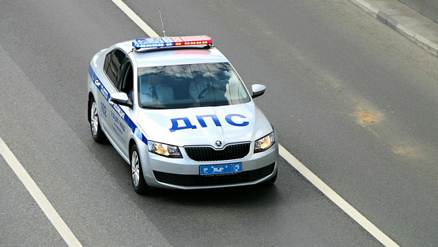 Двое молодых людей попались новосибирским полицейским при попытке угона машины