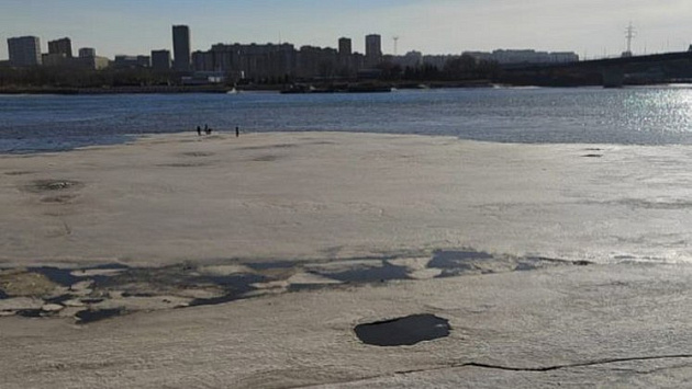 Разгуливающих по тонкому льду Оби подростков поймали в Новосибирске