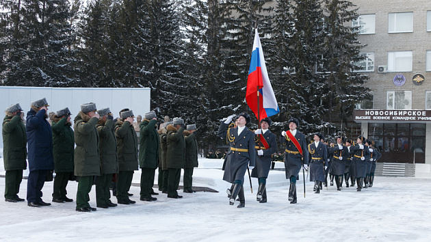Новосибирское высшее военное училище наградили орденом Жукова