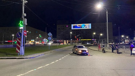 В Новосибирске 16-летний водитель питбайка пострадал в столкновении с машиной