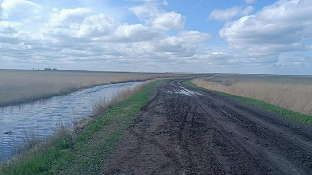 Три человека погибли в опрокинувшемся автомобиле в Новосибирской области