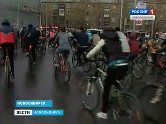 Велопробег "Километры Победы" и уникальный радиомарафон прошли в Новосибирске