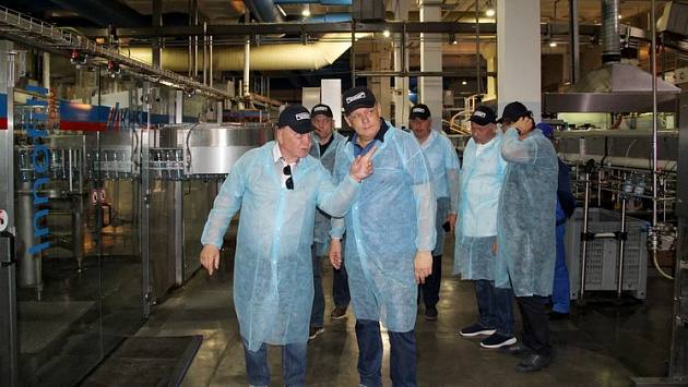 Полпред в СФО посетил санаторий «Озеро Карачи» в Новосибирской области