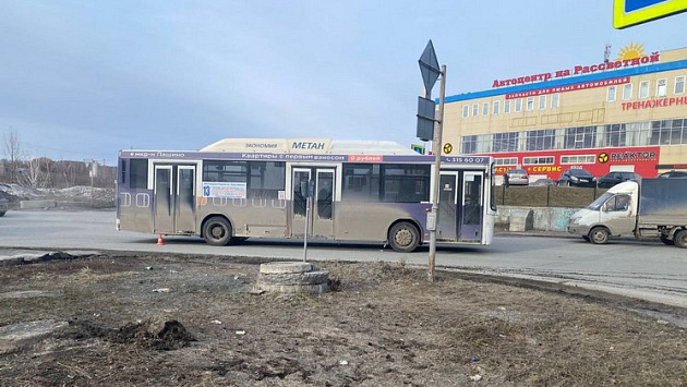 В Новосибирске автобус № 13 сбил пенсионерку на пешеходном переходе