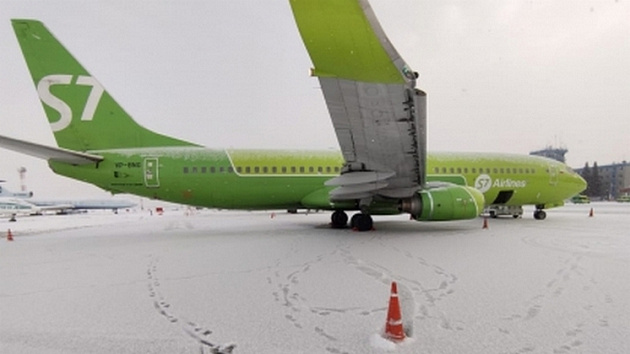 Экстренно севший в Новосибирске самолёт из Томска вылетел в столицу 