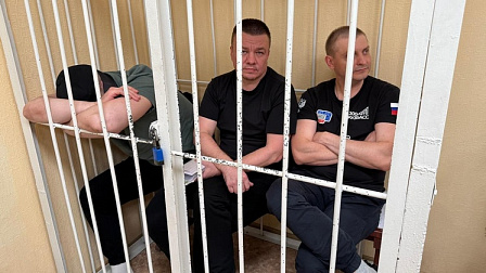 В Новосибирске прокурор запросил 50 лет тюрьмы на всех для бывших обэповцев