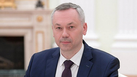 Андрей Травников поздравил жителей Новосибирской области с Днём Победы