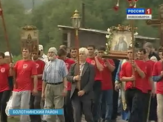 Верующие прошли крестным ходом до Серафимо-Турнаевской церкви