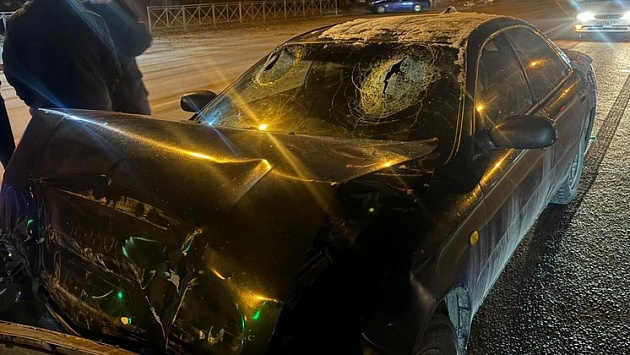 В Новосибирске два человека угодили в больницу после массовой аварии