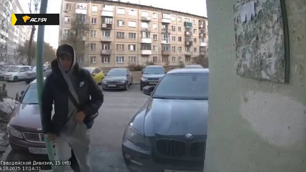В Новосибирске мужчина с большим кухонным ножом устроил погоню за прохожими