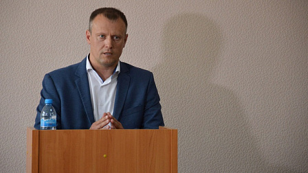 Суд отстранил главу посёлка Линёво от должности из-за утраты доверия губернатора
