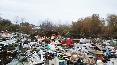 Огромная свалка рядом с Сосновым бором возмутила новосибирцев