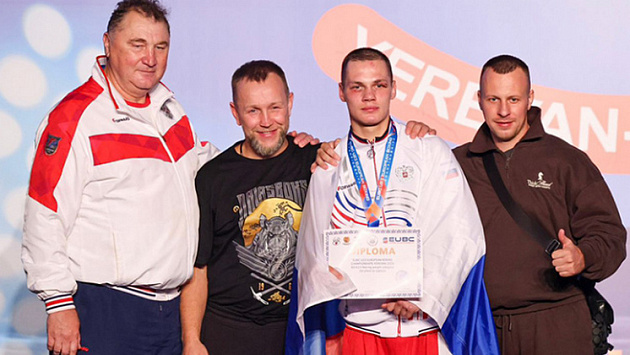 Новосибирский студент завоевал серебряную медаль на первенстве Европы по боксу