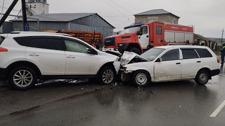 В Новосибирской области пенсионер погиб в лобовом столкновении автомобилей