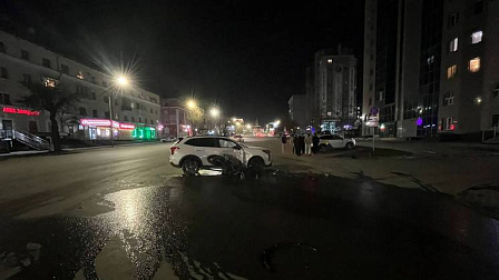 В Новосибирске двое юношей на питбайке пострадали в ДТП с кроссовером