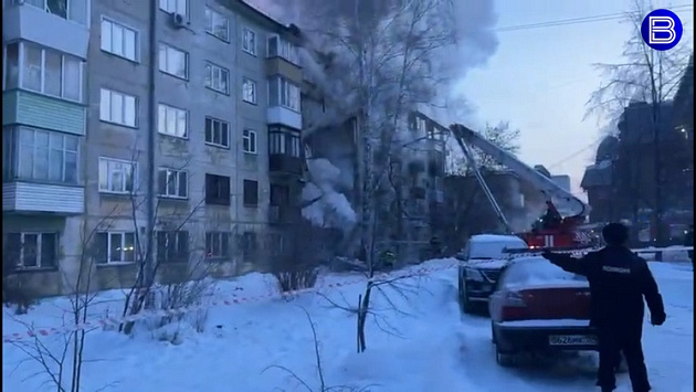 «Горячую линию» открыли в связи обрушением подъезда из-за взрыва газа в Новосибирске