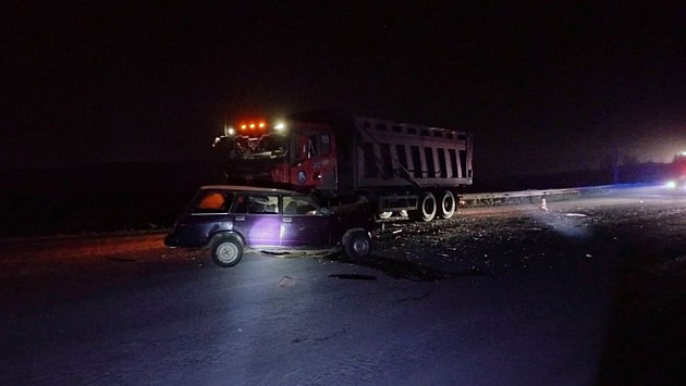Под Искитимом водитель ВАЗа погиб в лобовом столкновении с самосвалом