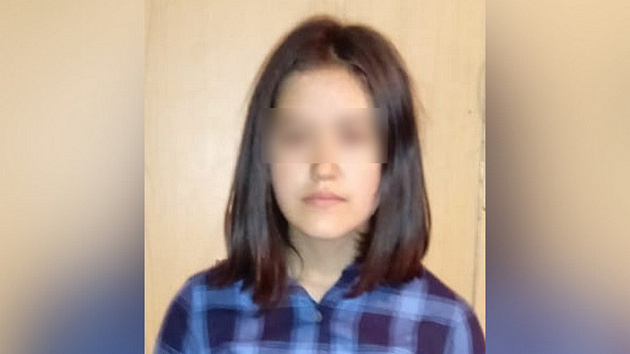 14-летняя девочка с серебристым рюкзаком пропала в Новосибирске