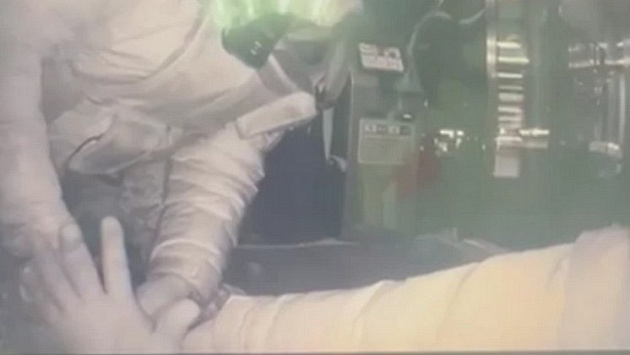 Новосибирец поругался с посетителем магазина и воткнул ему нож в живот