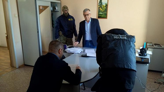 Главу теплоснабжающей компании в Искитиме заподозрили в коммерческом подкупе