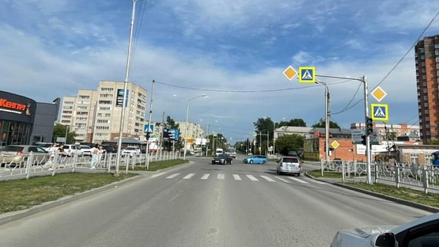 Под Новосибирском водитель иномарки сбил 20-летнего велосипедиста на пешеходном переходе