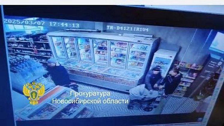Под Новосибирском осудят семейную пару за кражу еды и алкоголя с помощью коляски