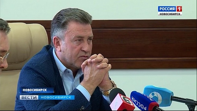 Жители Новосибирска пожаловались на проблемы с вывозом мусора Андрею Шимкиву