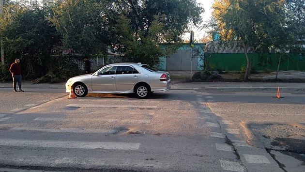 В Новосибирске водитель Toyota сбил 71-летнюю бабушку на пешеходном переходе 