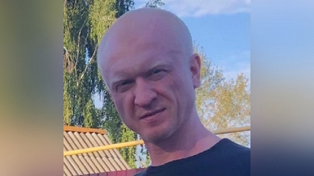 В Новосибирской области разыскивают светловолосого 40-летнего мужчину