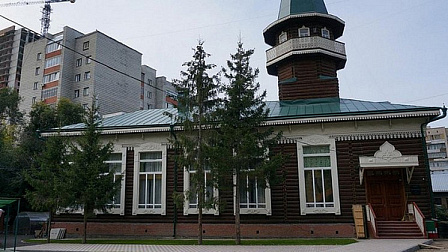 В Новосибирске от мусульманской общины потребовали освободить историческое здание мечети