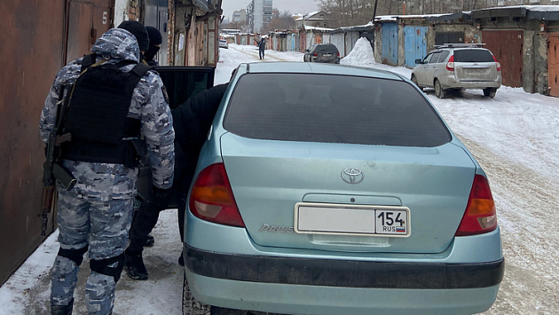 Арестованный и проданный должницей автомобиль новосибирские приставы забрали у покупателя