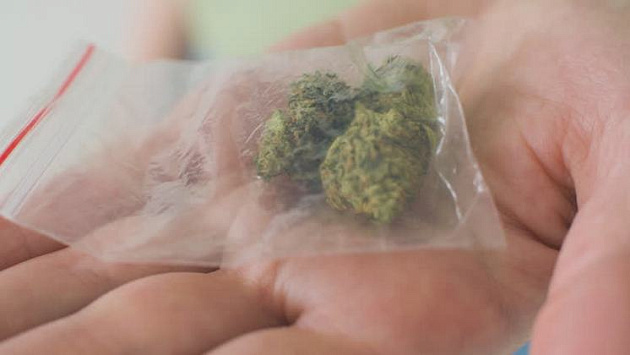 В Новосибирской области иностранец получил срок за оберег от покойной мамы