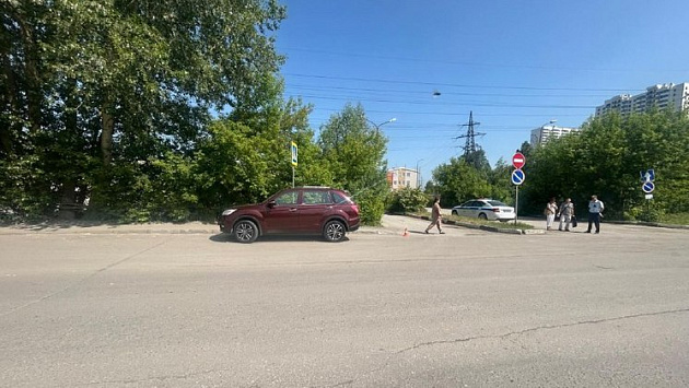 В Новосибирске 10-летний мальчик угодил в больницу после наезда автомобиля