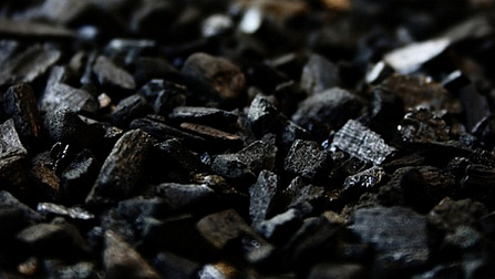 «Говорят, что угля нет»: новосибирцы больше месяца не могут купить твёрдое топливо