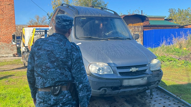 Приставы арестовали автомобиль новосибирца за долг в 1,7 миллиона по кредиту