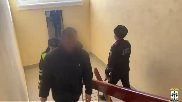 В Новосибирске задержали сбившего ребёнка на переходе 22-летнего водителя