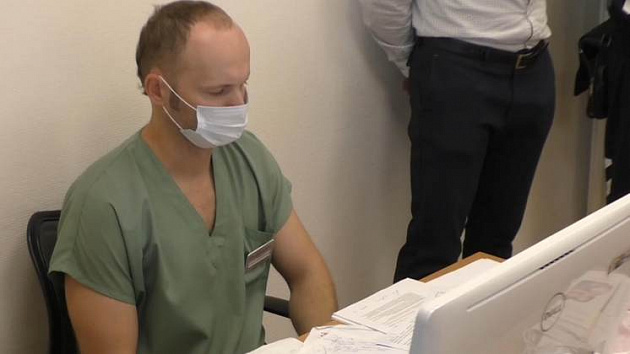ФСБ: в Новосибирске главврач незаконно приглашал иностранцев под видом лечения
