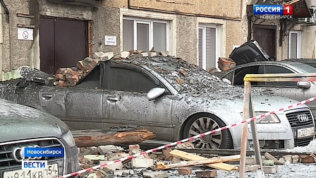 Аномальное потепление привело к обрушению в домах Новосибирской области