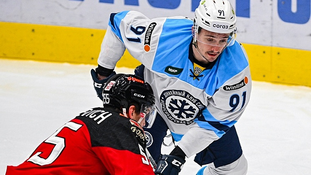 хк нефтехимик логотип. нижнекамск хоккей. хоккейная команда нижнекамска. нижнекамск хоккей. арена нефтехимик нижнекамск.