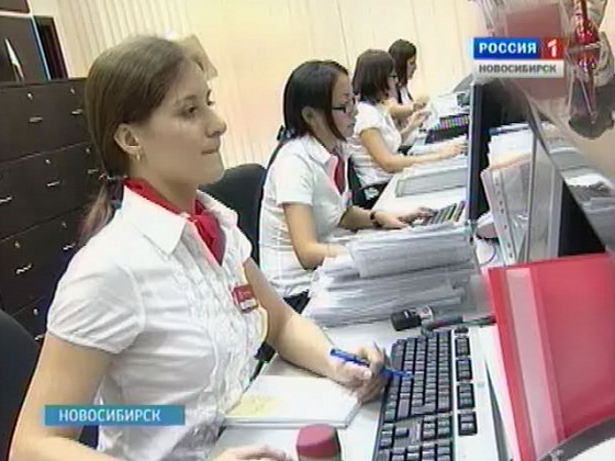 Специалисты призывают новосибирцев проверять, но все же не терять доверия к банковской системе