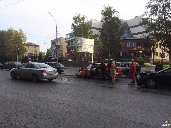 Массовое ДТП произошло в Заельцовском районе Новосибирска