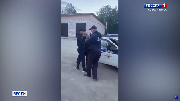 Что случилось с гаишником в новосибирске. Смотреть фото Что случилось с гаишником в новосибирске. Смотреть картинку Что случилось с гаишником в новосибирске. Картинка про Что случилось с гаишником в новосибирске. Фото Что случилось с гаишником в новосибирске