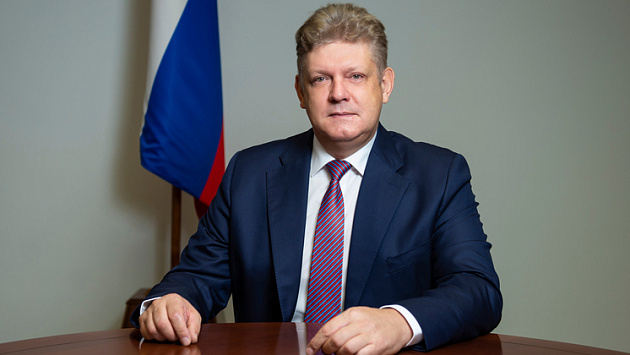 Полпред в СФО Анатолий Серышев поздравил сибирячек с Международным женским днём